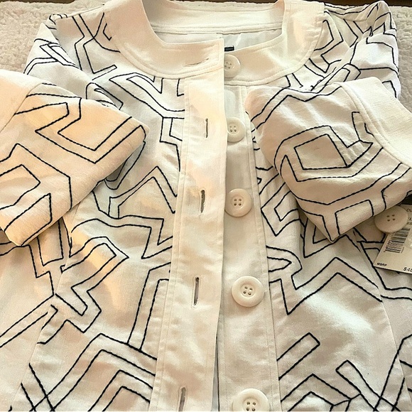Women's White & Black Geometric Print (Size Medium) 3/4 Length Sleeve Jacket - Picture 10 of 10